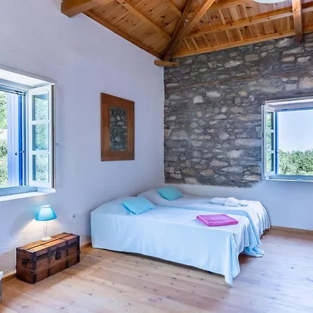 Maison Traditionnelle Grecque Avec Acces Direct A La De Glysteri A Pied * スコペロス