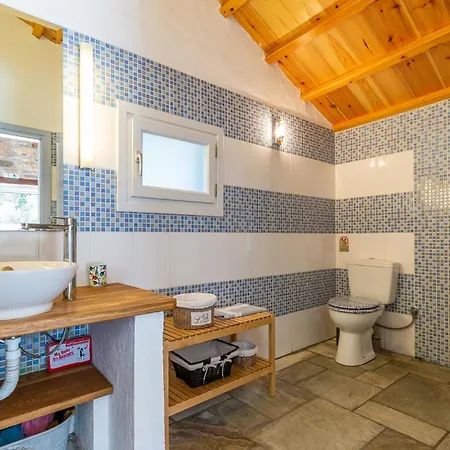 Maison Traditionnelle Grecque Avec Acces Direct A La De Glysteri A Pied Willa *