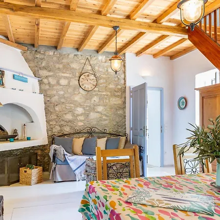 Maison Traditionnelle Grecque Avec Acces Direct A La De Glysteri A Pied Willa