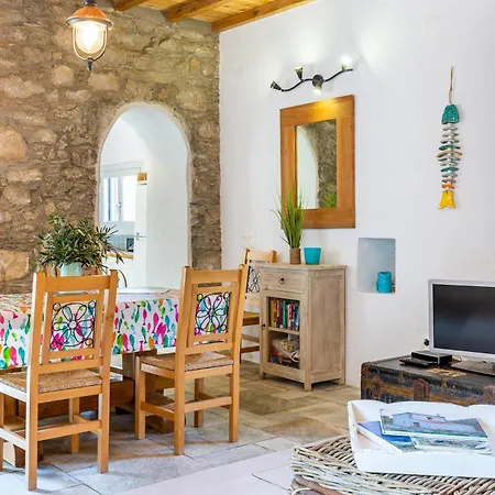 Maison Traditionnelle Grecque Avec Acces Direct A La De Glysteri A Pied *