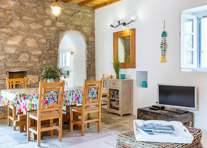 Maison Traditionnelle Grecque Avec Acces Direct A La De Glysteri A Pied *