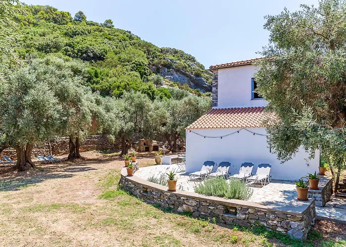 Maison Traditionnelle Grecque Avec Acces Direct A La De Glysteri A Pied