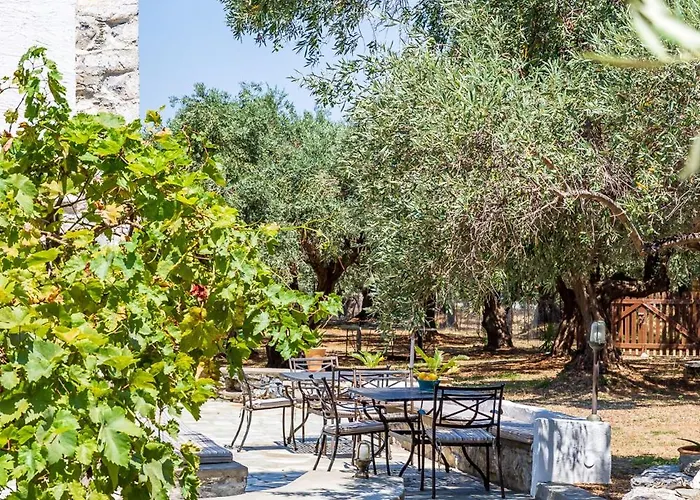 Villa Maison Traditionnelle Grecque Avec Acces Direct A La De Glysteri A Pied Skopelos Town